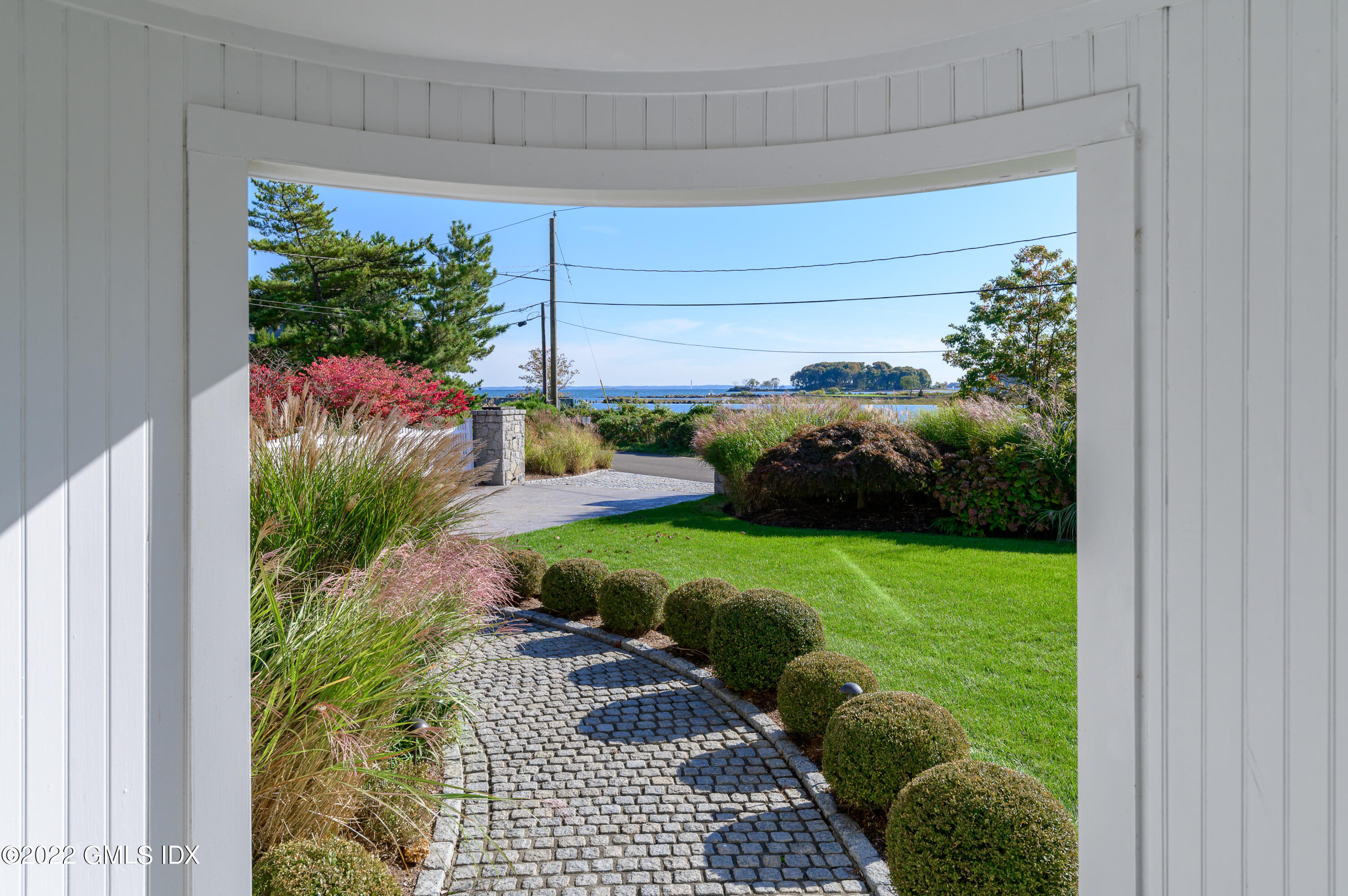 30 Surf Road Westport, CT 06880 - Photo 47 of 59 Front walkway