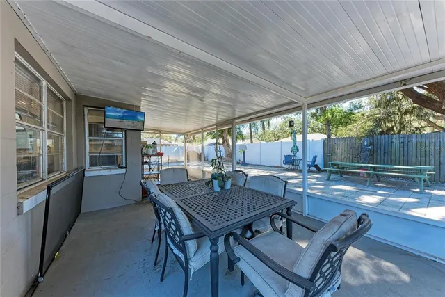 $345,000 | 1541 Long Pond Drive, Valrico, FL 33594