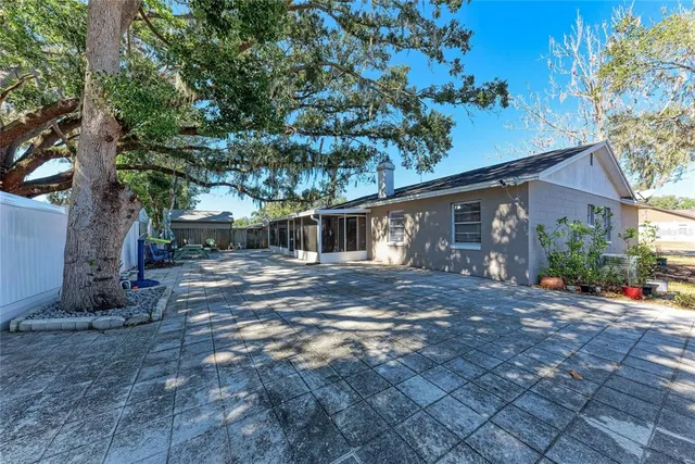 $345,000 | 1541 Long Pond Drive, Valrico, FL 33594