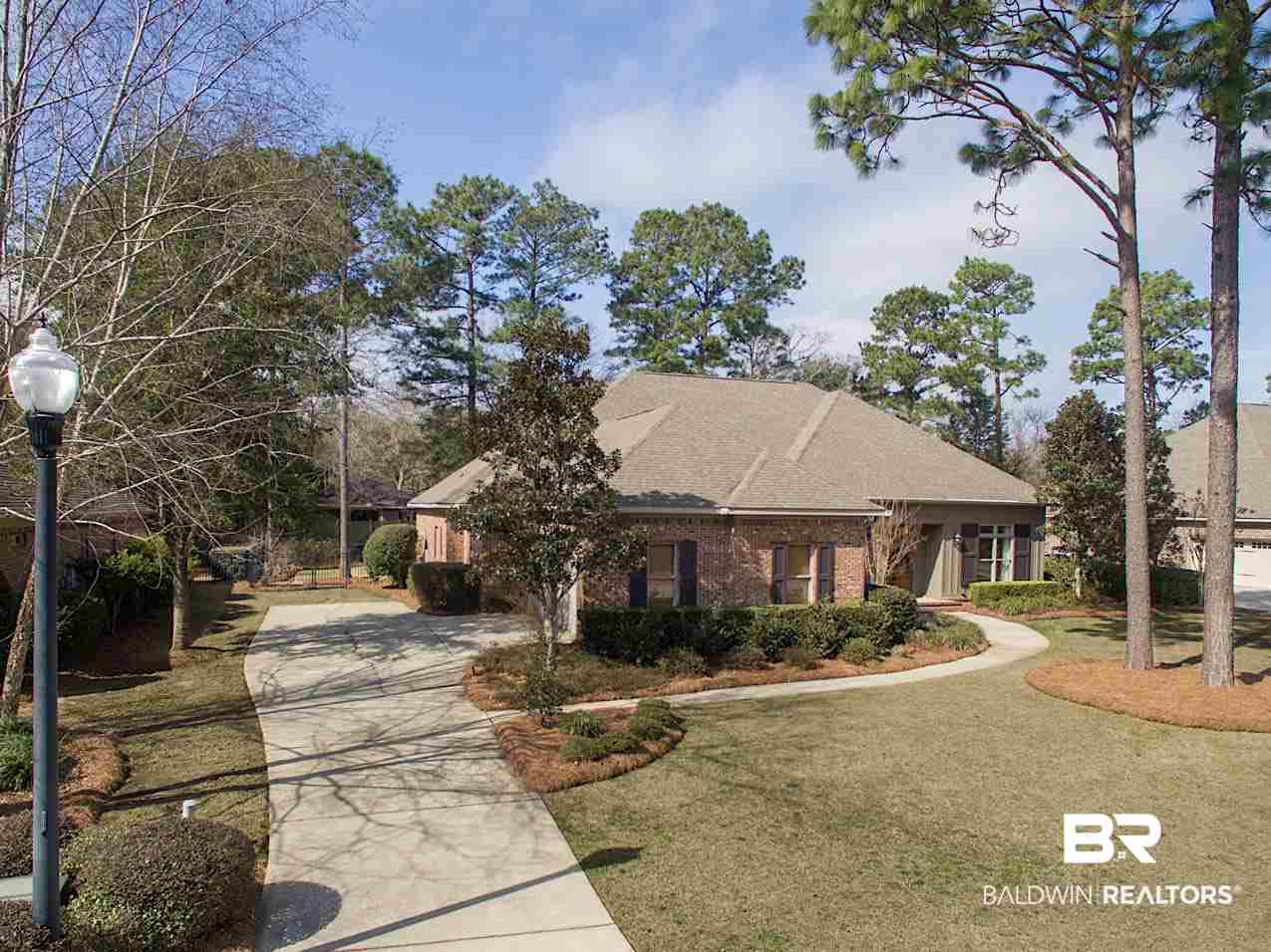 324 Cumberland Road Fairhope, AL 36532 - Photo 2 of 37