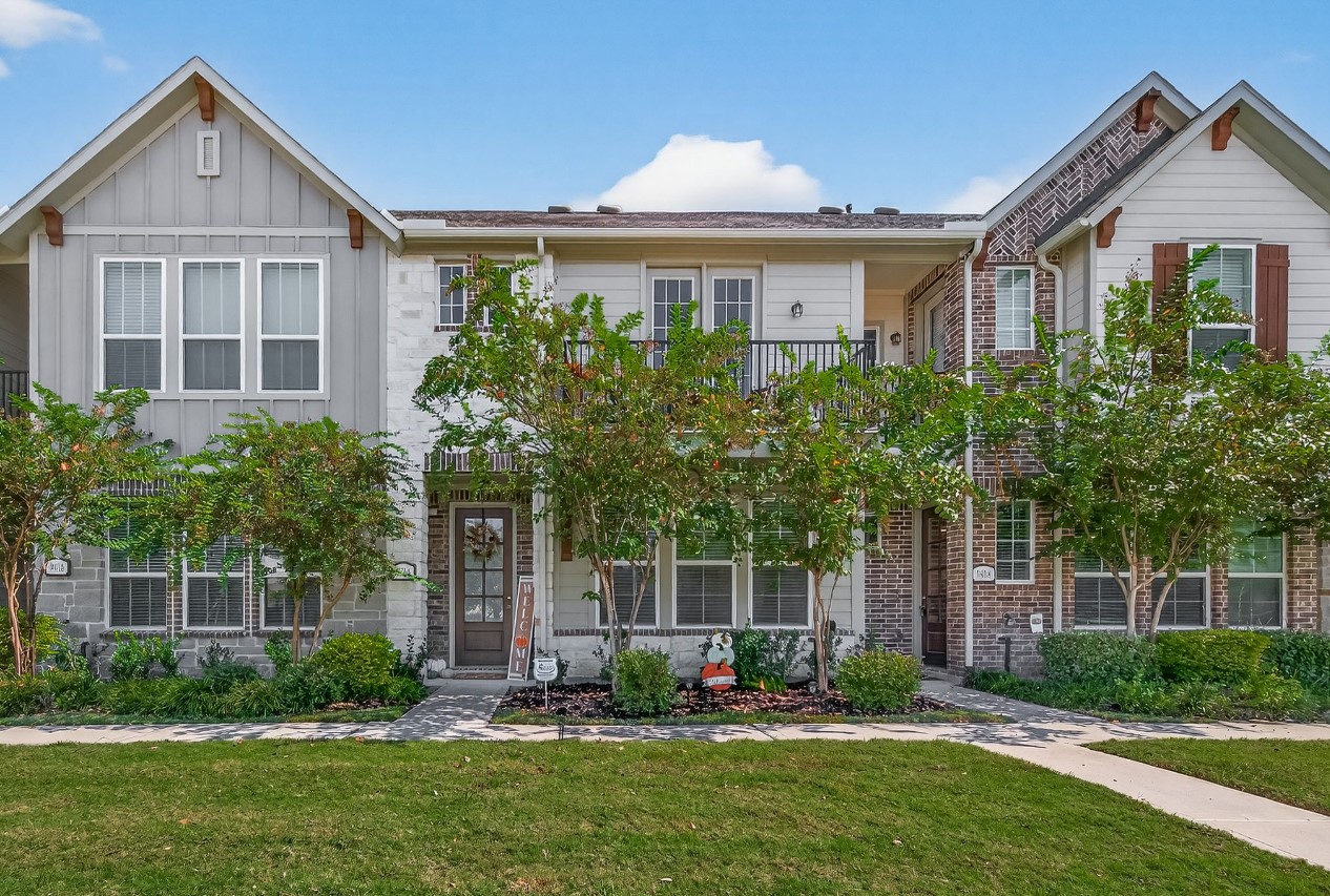 9416 Caddo Ridge Lane Cypress, TX 77433 - Photo 2 of 27