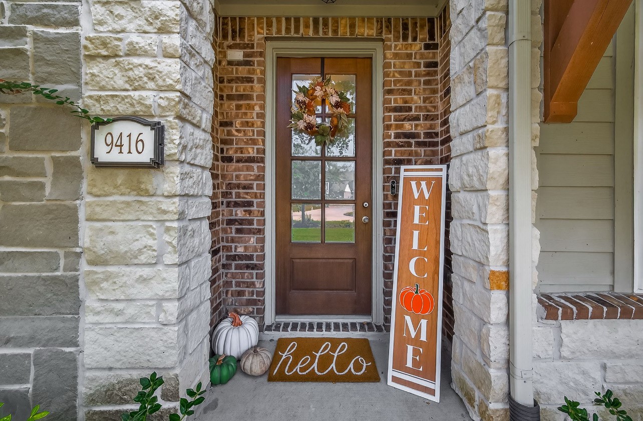 9416 Caddo Ridge Lane Cypress, TX 77433 - Photo 3 of 27