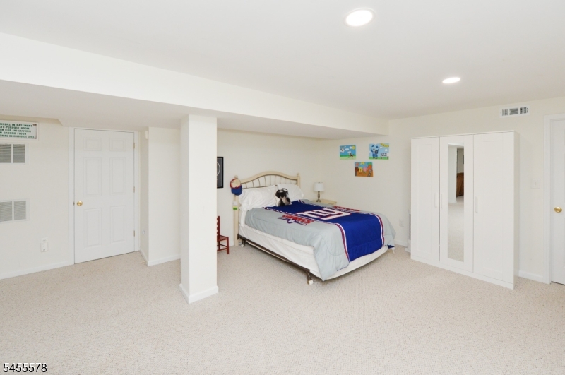 90 Summer Hill Road, Unit 90 Wayne, NJ 07470 - Photo 29 of 39 Gallery Image 29