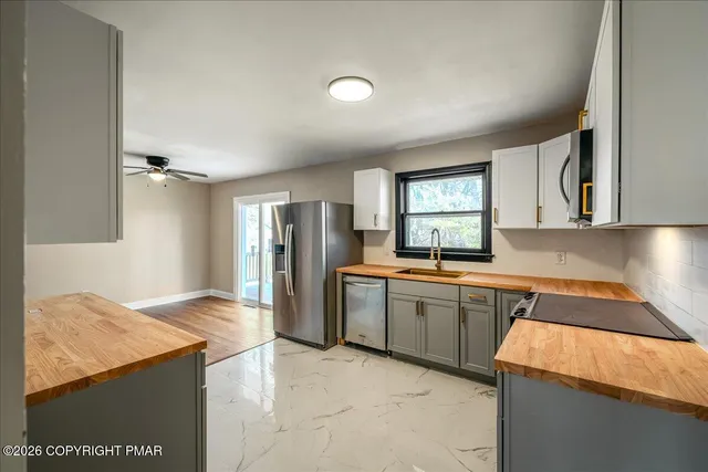 $370,000 | 7136 Howell Terrace, Stroudsburg, PA 18360