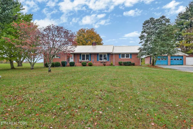 $400,000 | 1036 Pigeon Ridge Road, Crossville, TN 38555