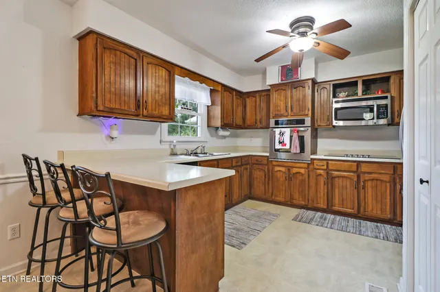 $400,000 | 1036 Pigeon Ridge Road, Crossville, TN 38555