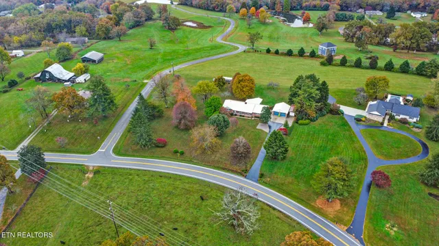 $400,000 | 1036 Pigeon Ridge Road, Crossville, TN 38555