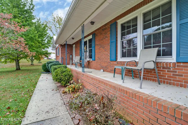 $400,000 | 1036 Pigeon Ridge Road, Crossville, TN 38555