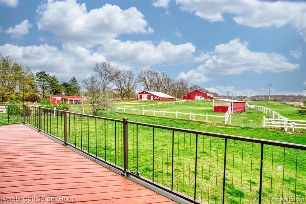 5757 Lange Road Howell, MI 48843 - Photo 4 of 64