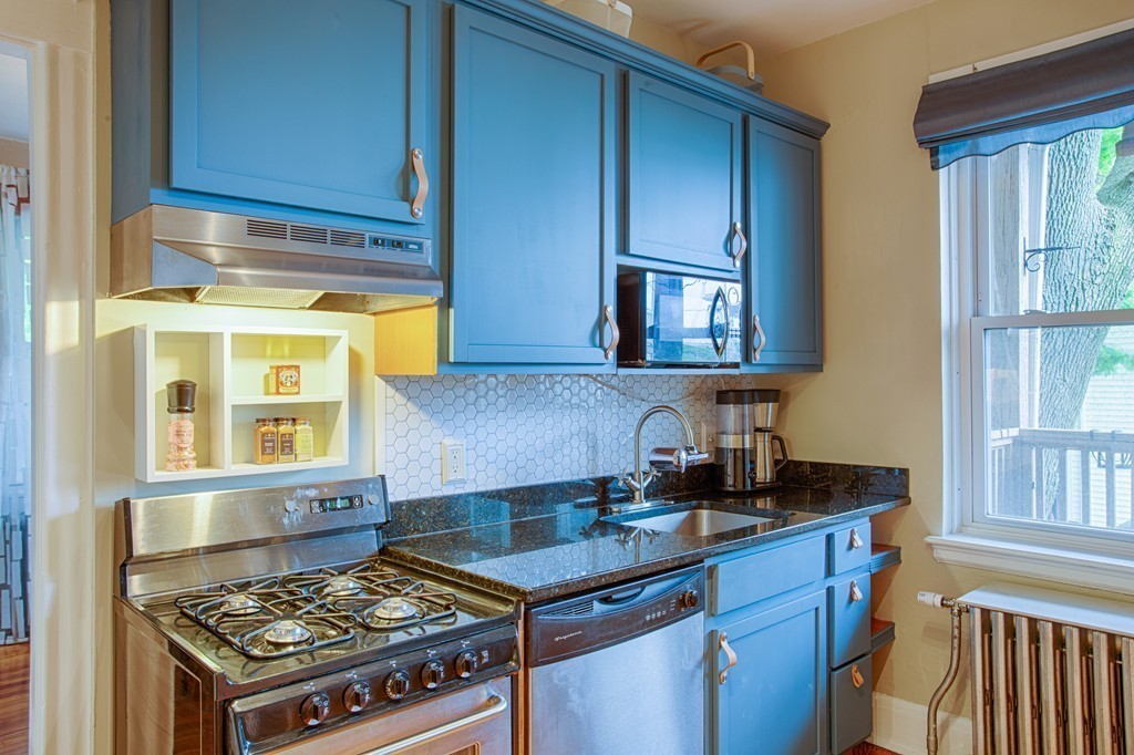 6 R Hazel Street, Unit 7 Salem, MA 01970 - Photo 4 of 10 Gallery Image 4