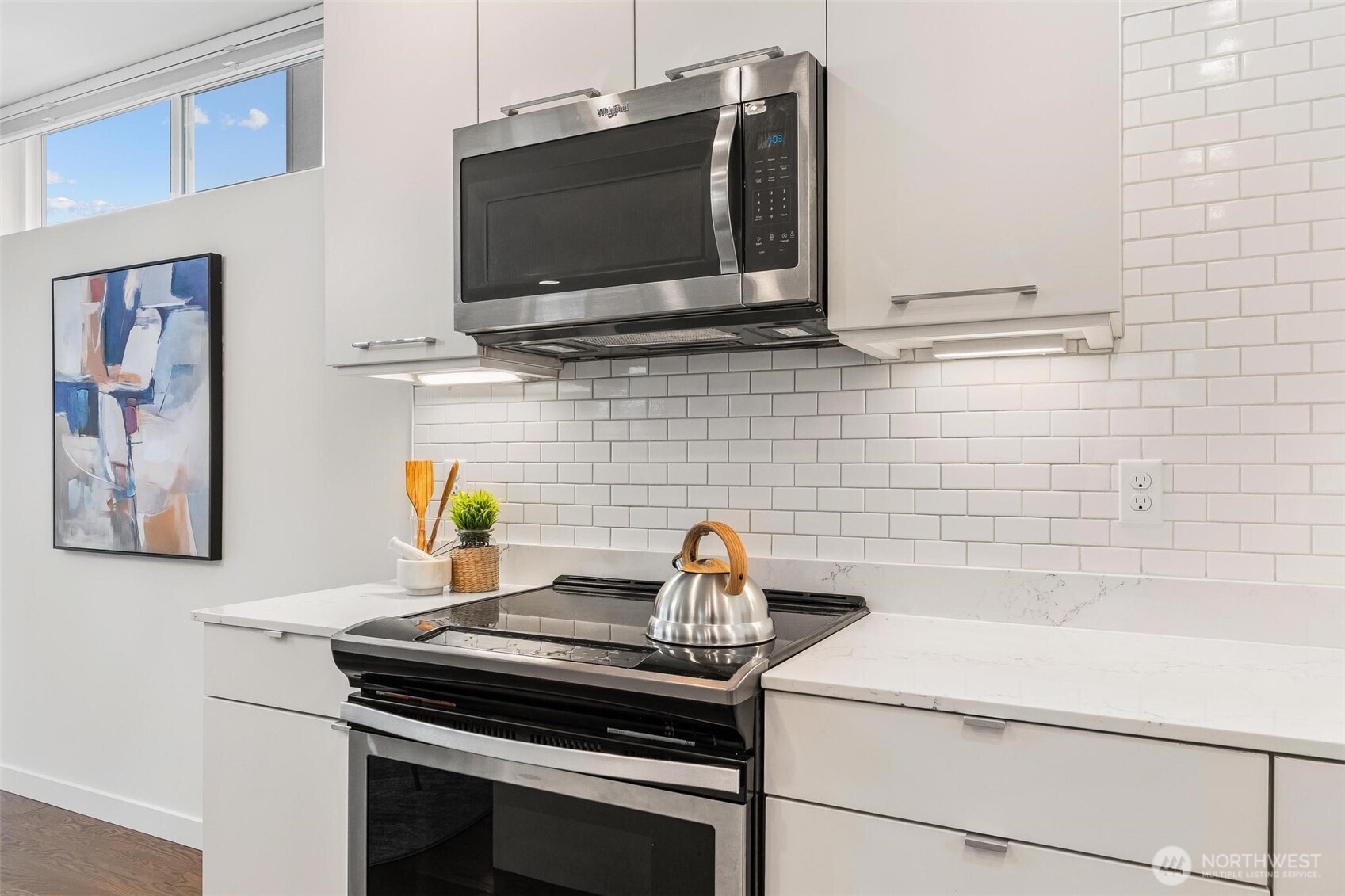 3812 22nd Avenue Southwest Seattle, WA 98106 - Photo 11 of 37