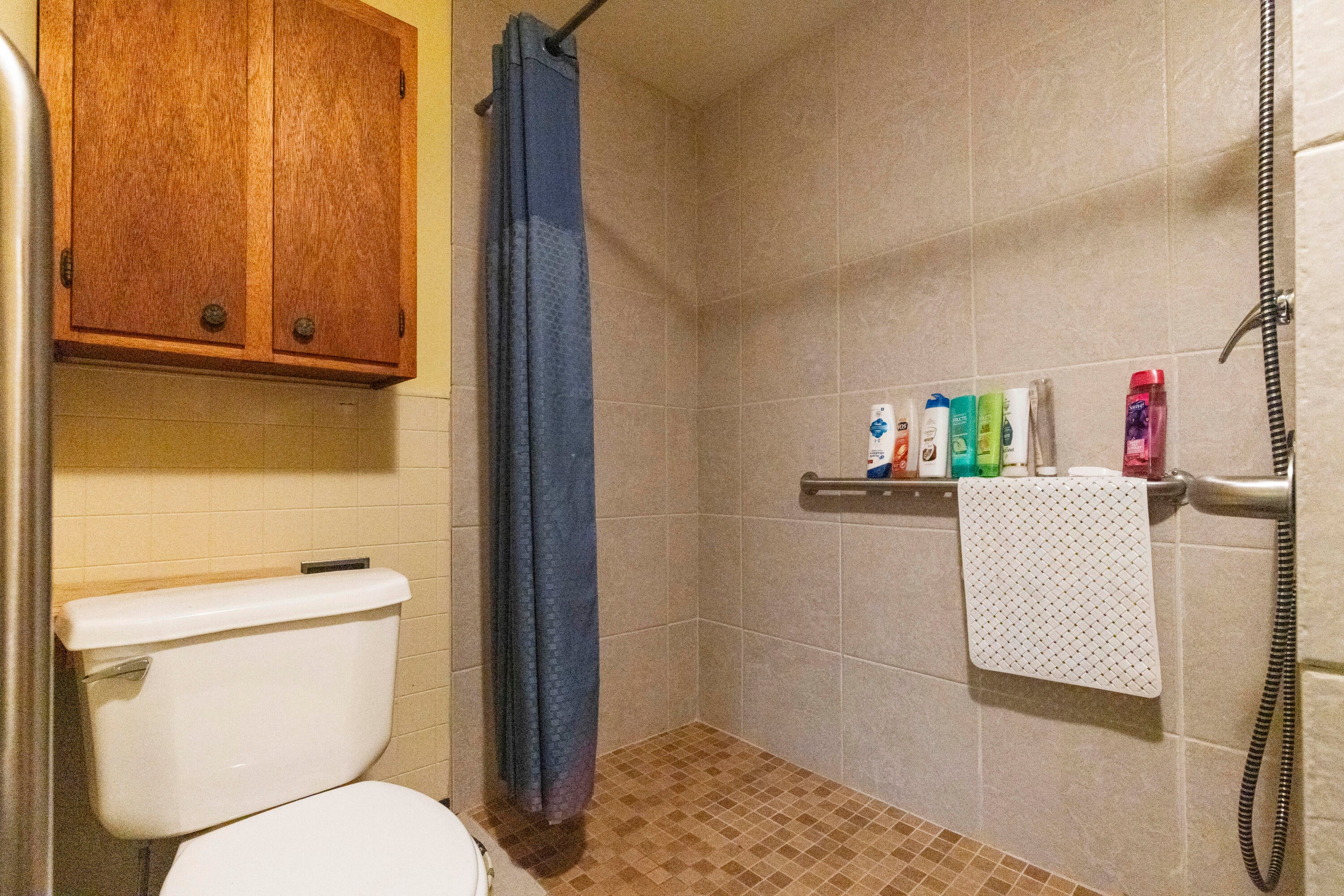449478 East 290 Road Afton, OK 74331 - Photo 35 of 35 hall bath