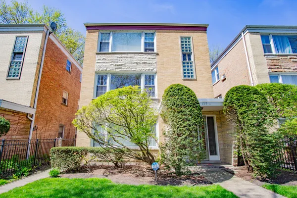 $2,200 | 226 Callan Avenue, Unit 3, Evanston, IL 60202