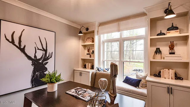 $1,175,900 | 16 Bergen Place, Niskayuna, NY 12309