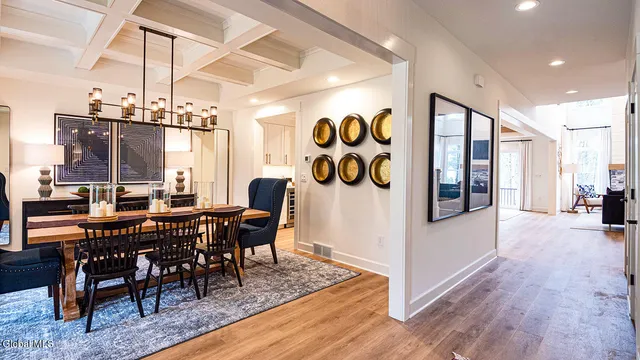 $1,175,900 | 16 Bergen Place, Niskayuna, NY 12309