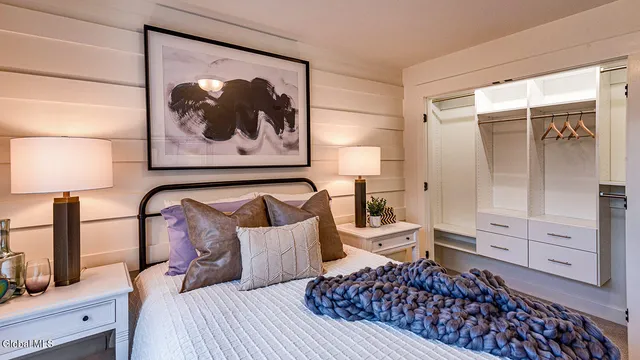 $1,175,900 | 16 Bergen Place, Niskayuna, NY 12309