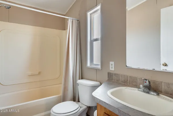 $325,000 | 1047 South Main Street, Coolidge, AZ 85128