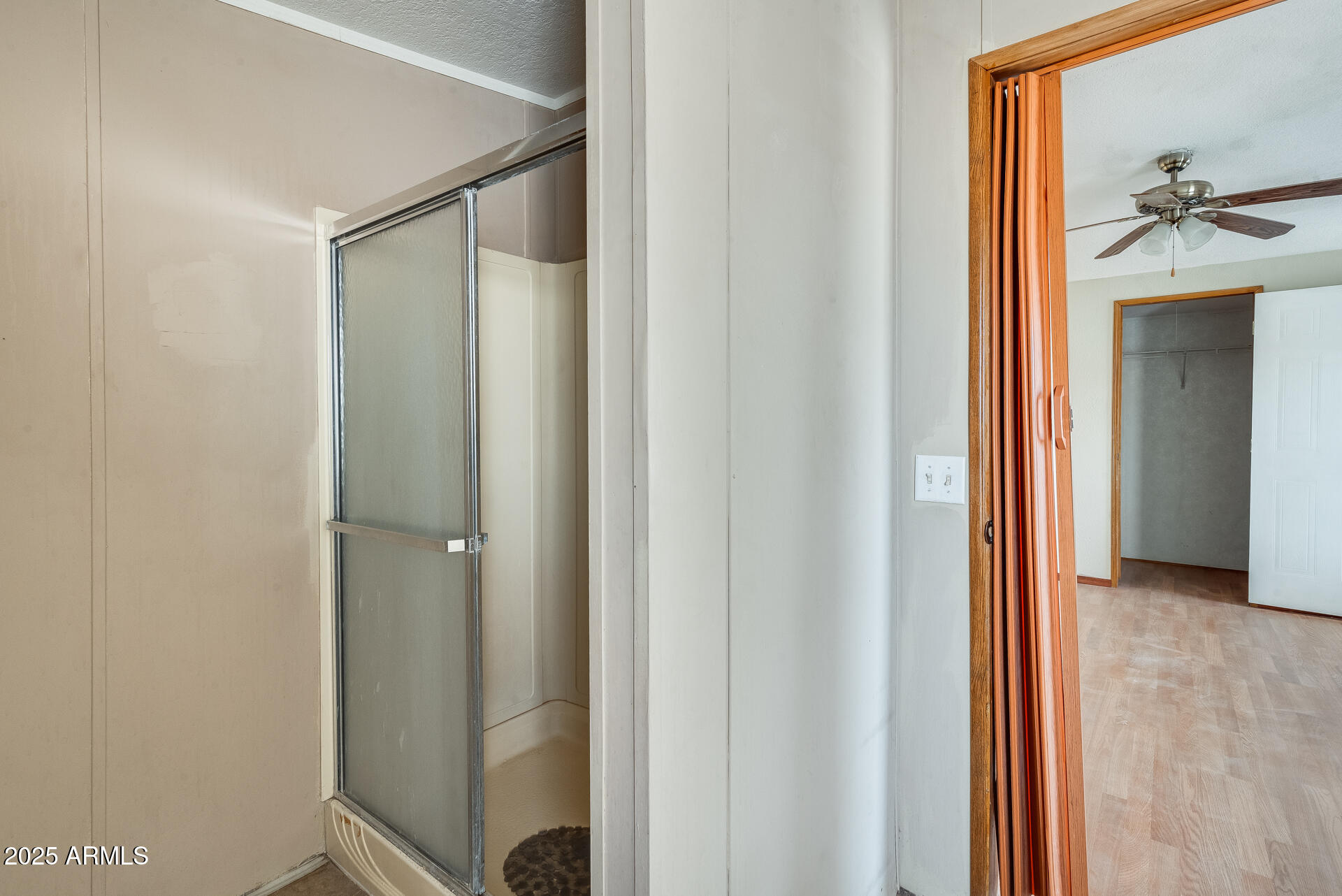 1047 South Main Street Coolidge, AZ 85128 - Photo 28 of 72 a view of a bathroom from the hallway