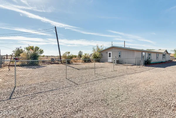 $325,000 | 1047 South Main Street, Coolidge, AZ 85128
