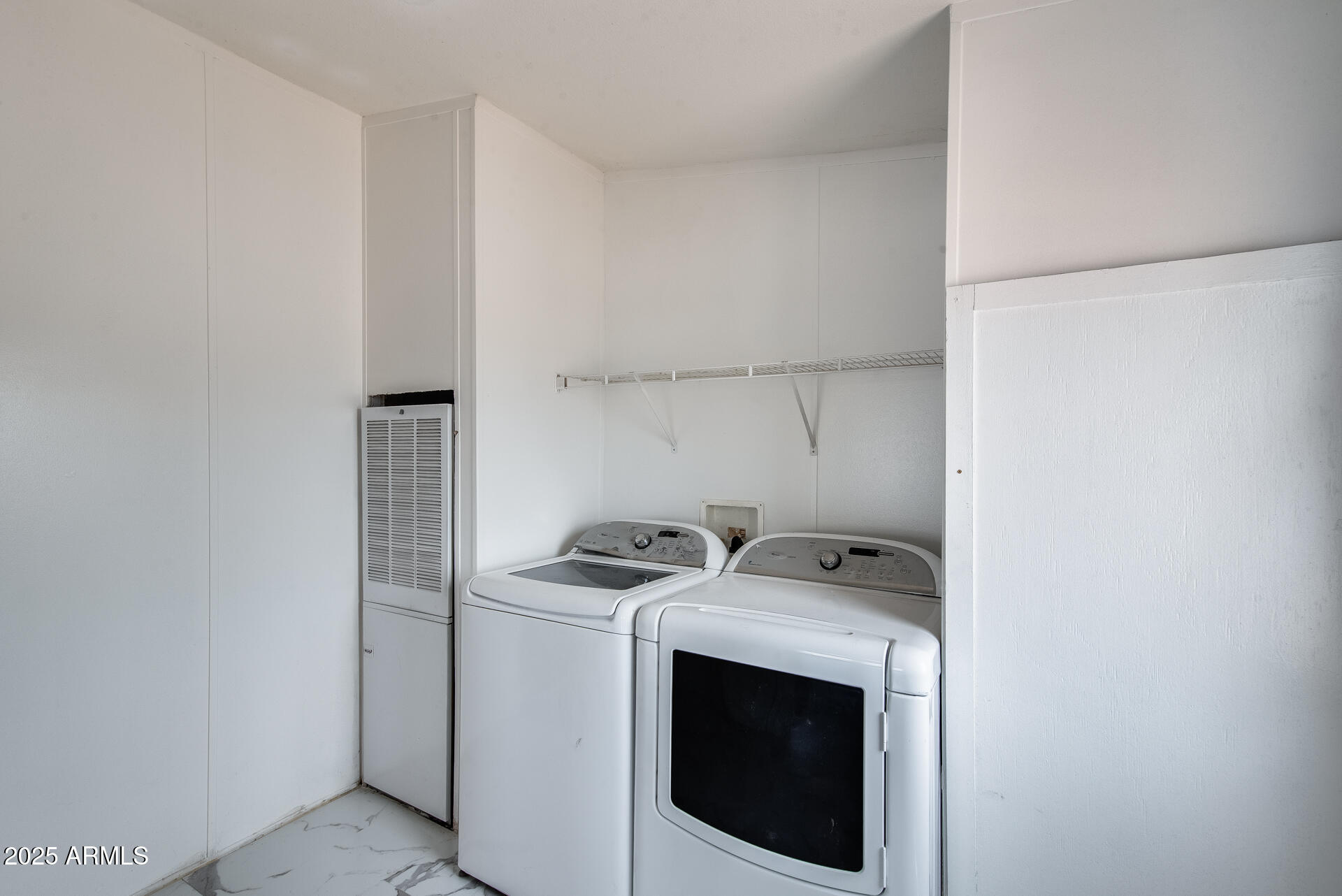 1047 South Main Street Coolidge, AZ 85128 - Photo 48 of 72 a utility room with dryer and washer