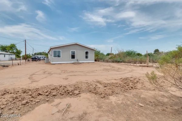 $325,000 | 1047 South Main Street, Coolidge, AZ 85128