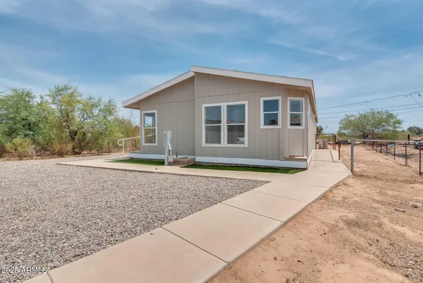 $325,000 | 1047 South Main Street, Coolidge, AZ 85128