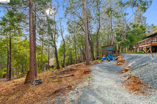 a view of outdoor space