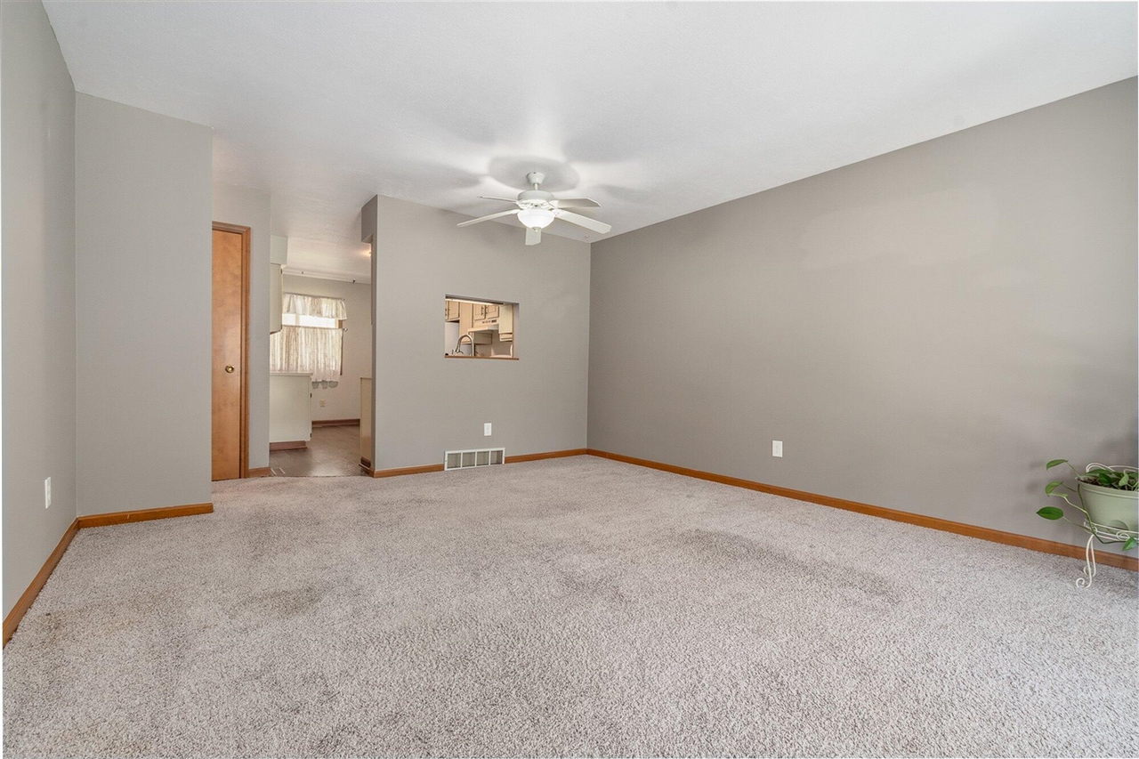 5128 Green Meadow Road Kalamazoo, MI 49009 - Photo 4 of 25