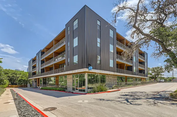 $789,000 | 900 South 1st Street, Unit 212, Austin, TX 78704