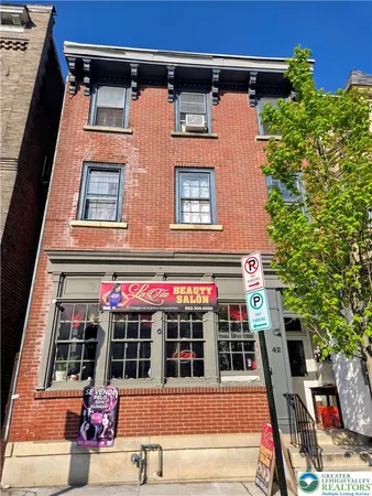 $1,100 | 42 North Eighth Street, Unit 1R, Allentown, PA 18101