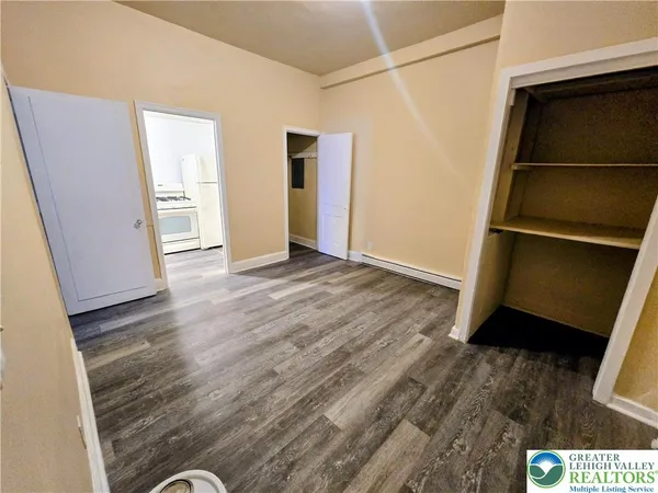 $1,100 | 42 North Eighth Street, Unit 1R, Allentown, PA 18101