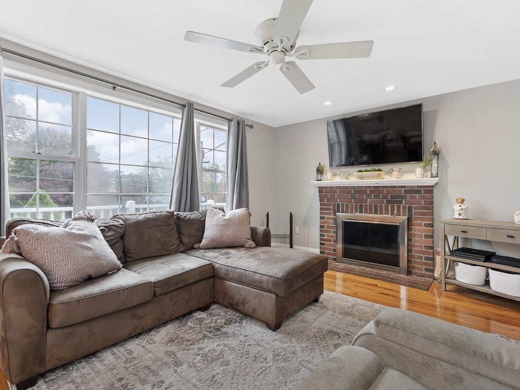 36 Gilman Road Waltham, MA 02452 - Photo 10 of 34 Gallery Image 10