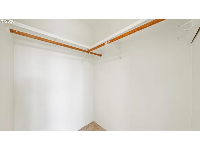 $560,000 | 32265 East Punkin Center Road, Hermiston, OR 97838