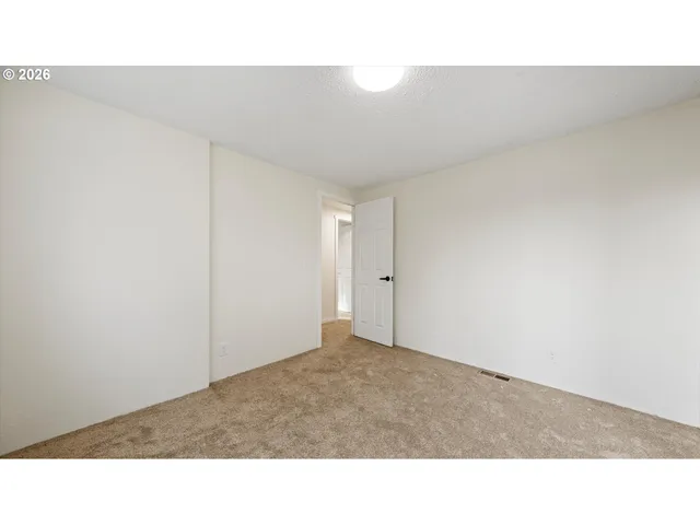 $560,000 | 32265 East Punkin Center Road, Hermiston, OR 97838