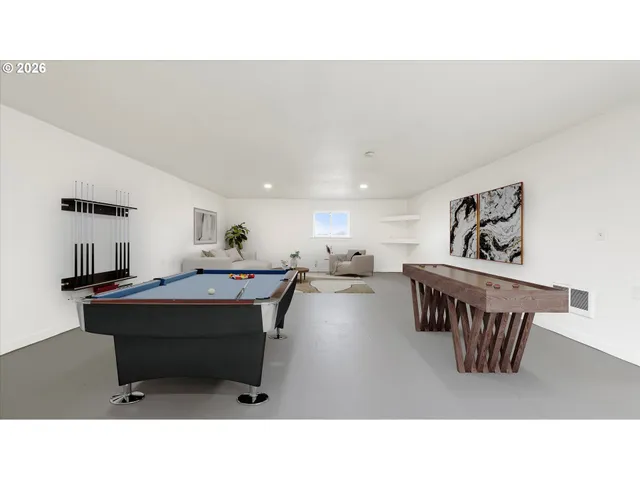 $560,000 | 32265 East Punkin Center Road, Hermiston, OR 97838