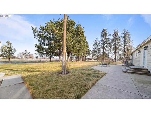 $560,000 | 32265 East Punkin Center Road, Hermiston, OR 97838
