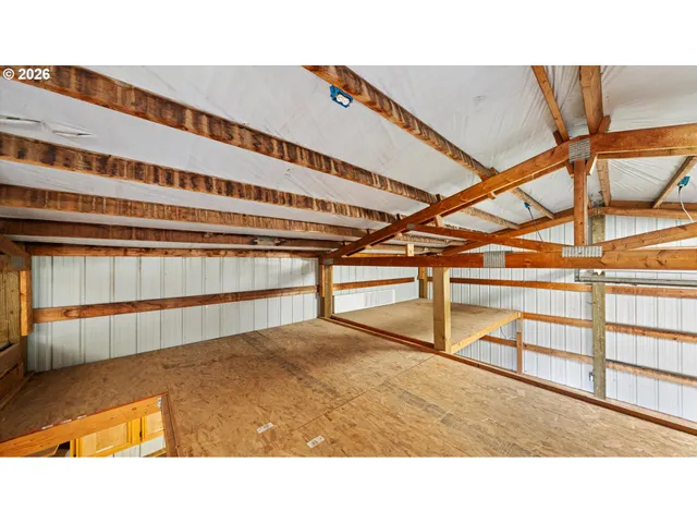 $560,000 | 32265 East Punkin Center Road, Hermiston, OR 97838