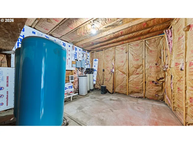 $560,000 | 32265 East Punkin Center Road, Hermiston, OR 97838