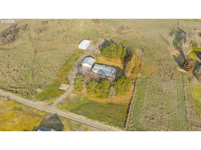 $560,000 | 32265 East Punkin Center Road, Hermiston, OR 97838