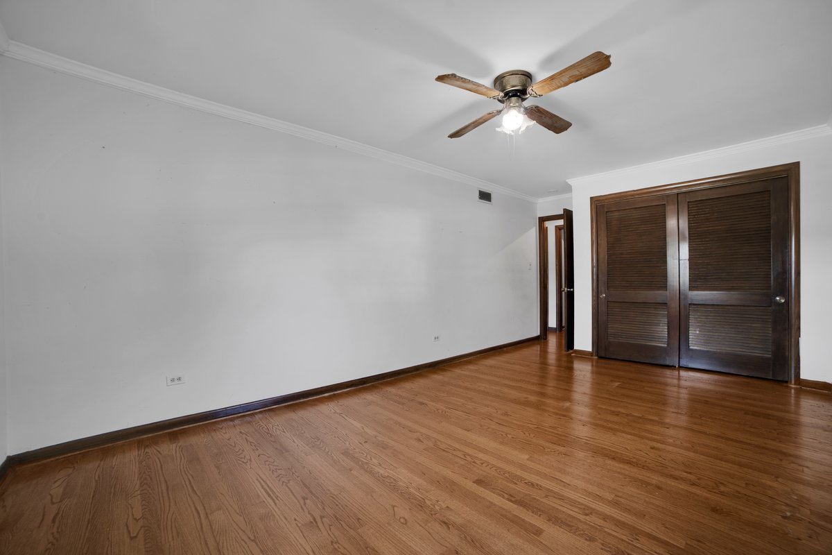 1516 Willow Road Schaumburg, IL 60173 - Photo 34 of 38