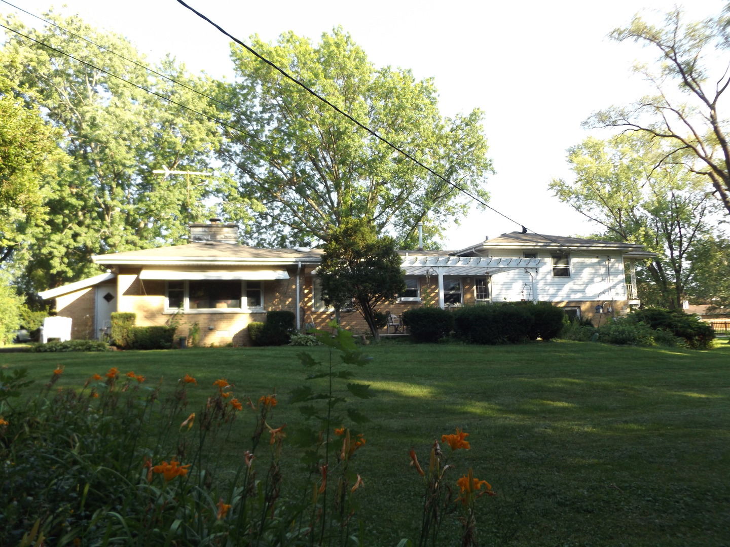 1516 Willow Road Schaumburg, IL 60173 - Photo 5 of 38