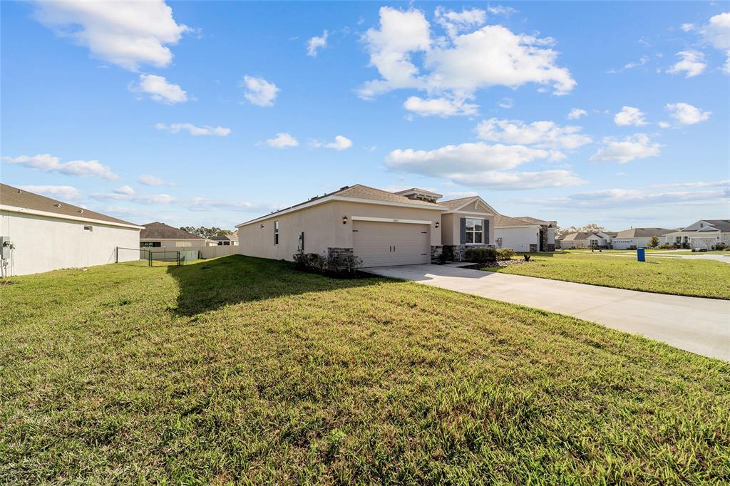 6053 Southwest 93rd Loop Ocala, FL 34476 - Photo 3 of 52