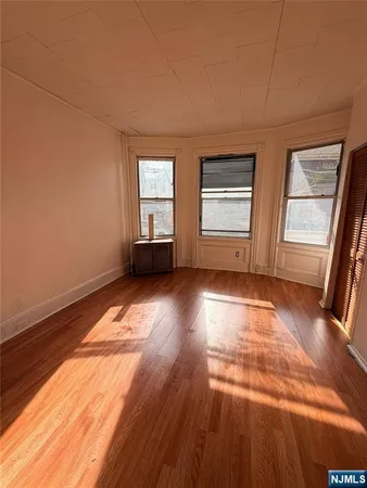 $2,250 | 113 Martin Street, Unit 1, Paterson, NJ 07501