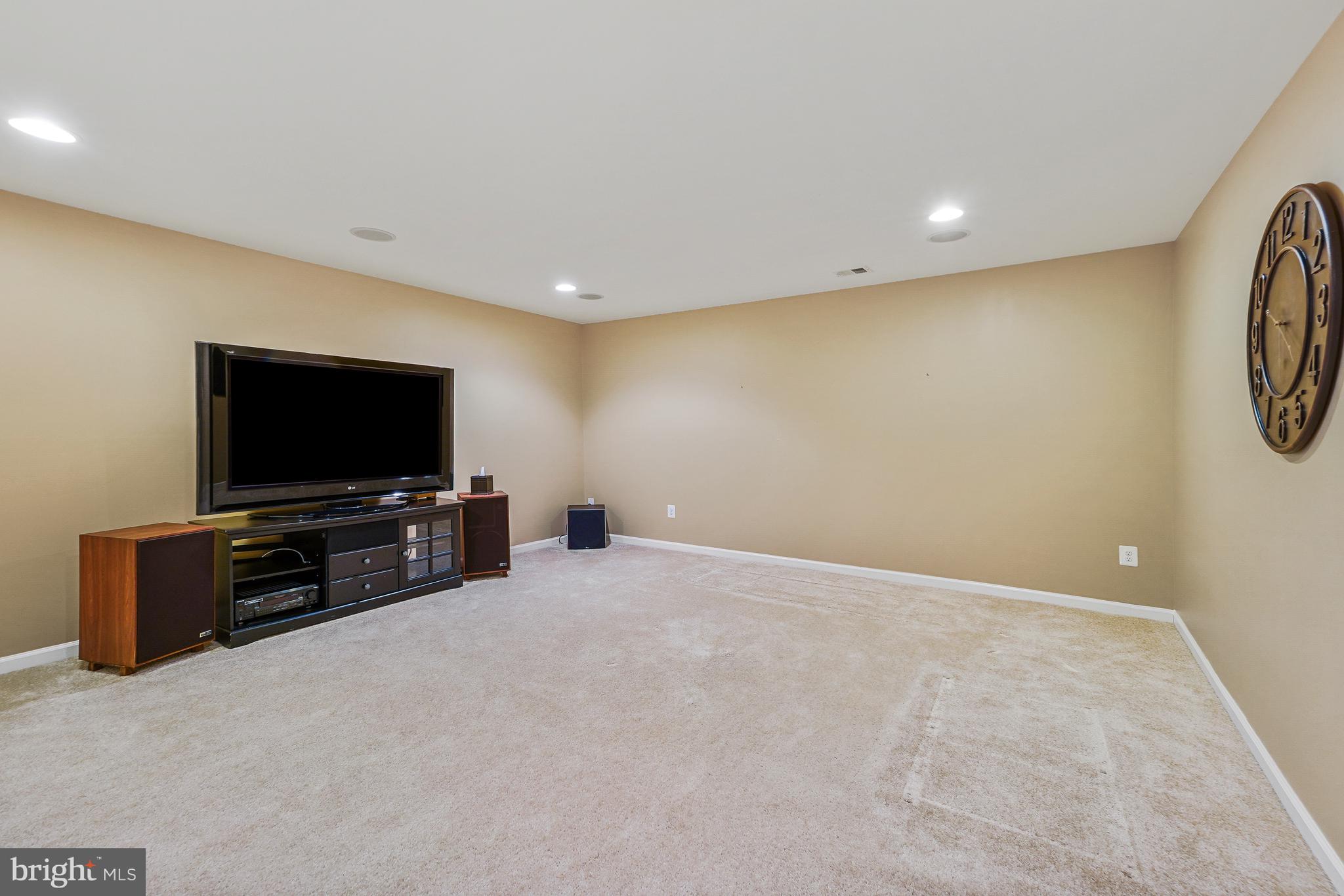 4463 Weejun Loop Woodbridge, VA 22192 - Photo 39 of 43 Media Room