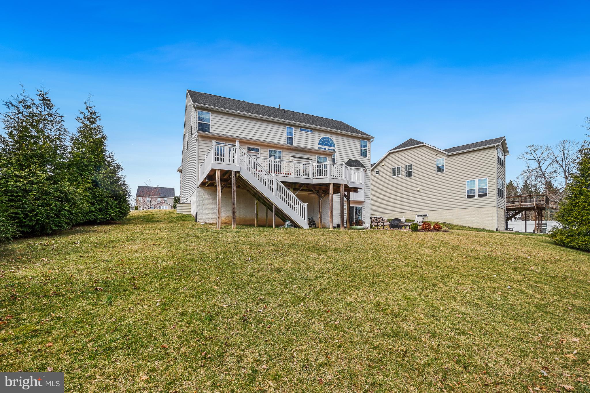 4463 Weejun Loop Woodbridge, VA 22192 - Photo 43 of 43 Rear view