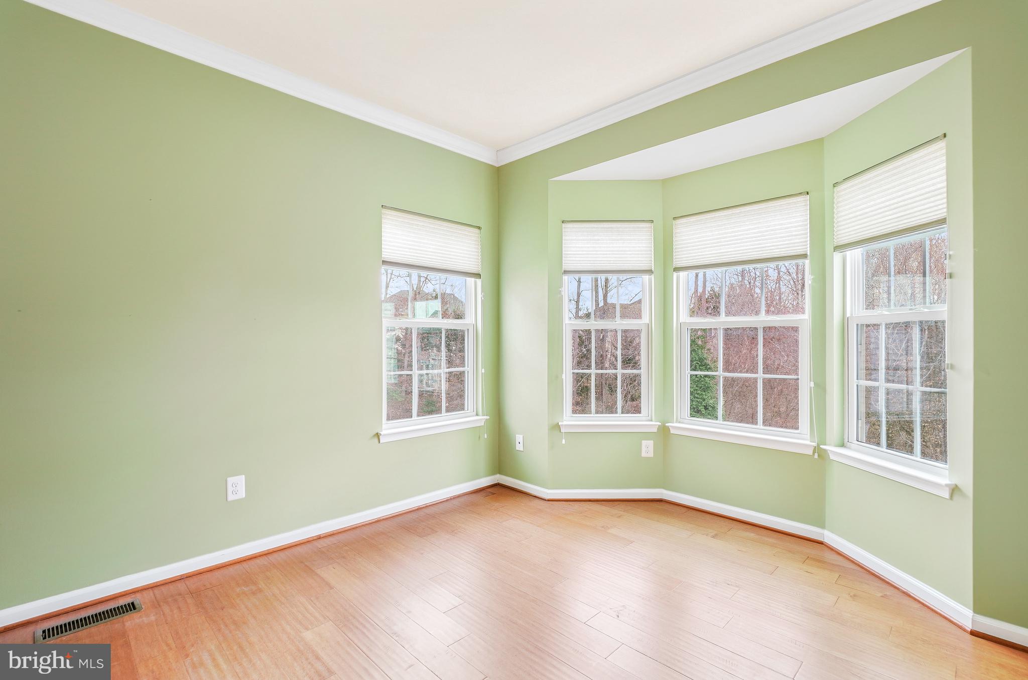 4463 Weejun Loop Woodbridge, VA 22192 - Photo 10 of 43 Den