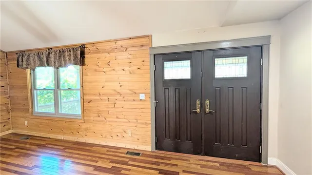 $399,000 | 3385 Southwest Sw Highway, El Dorado Springs, MO 64744