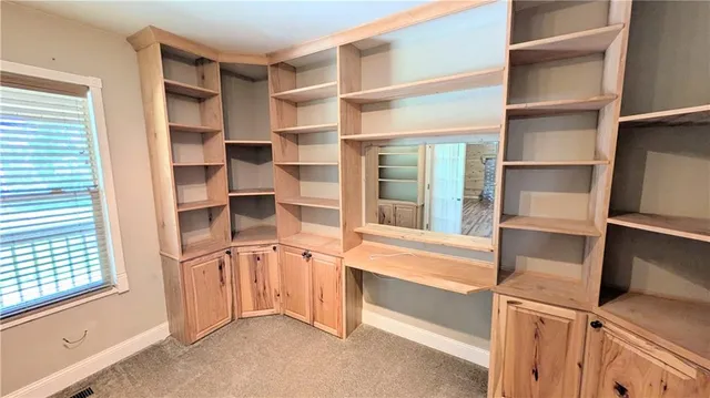 $399,000 | 3385 Southwest Sw Highway, El Dorado Springs, MO 64744