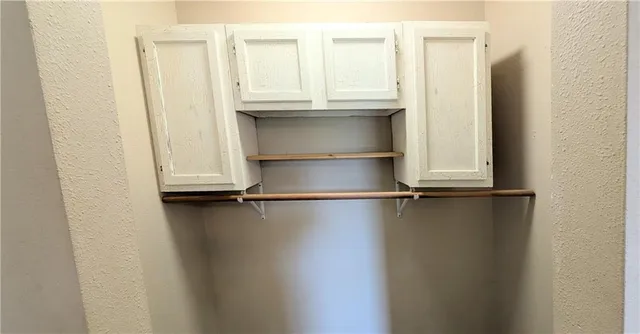 $399,000 | 3385 Southwest Sw Highway, El Dorado Springs, MO 64744