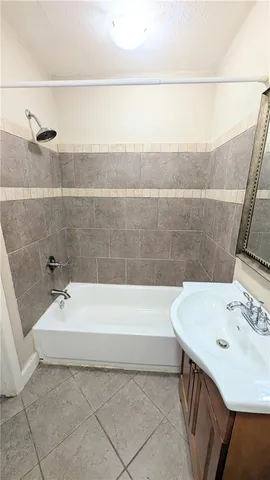 $399,000 | 3385 Southwest Sw Highway, El Dorado Springs, MO 64744